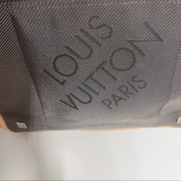 LOUIS VUITTON LIMITED Messager bag - RARE HARD TO FIND - Picture 8 of 17